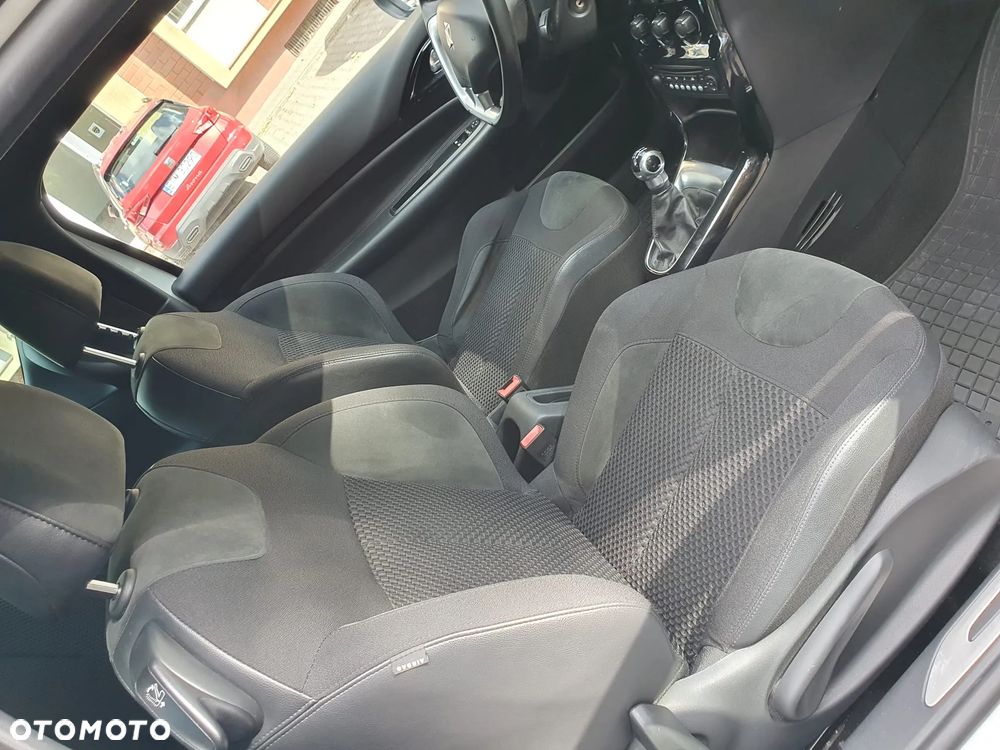 Citroën DS3 PureTech 110 Start & Stop SoChic - 15
