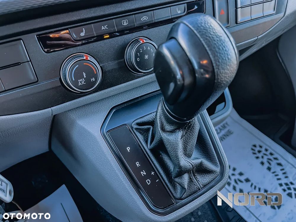 Volkswagen T6 DSG 2.0 TDI LONG - 23