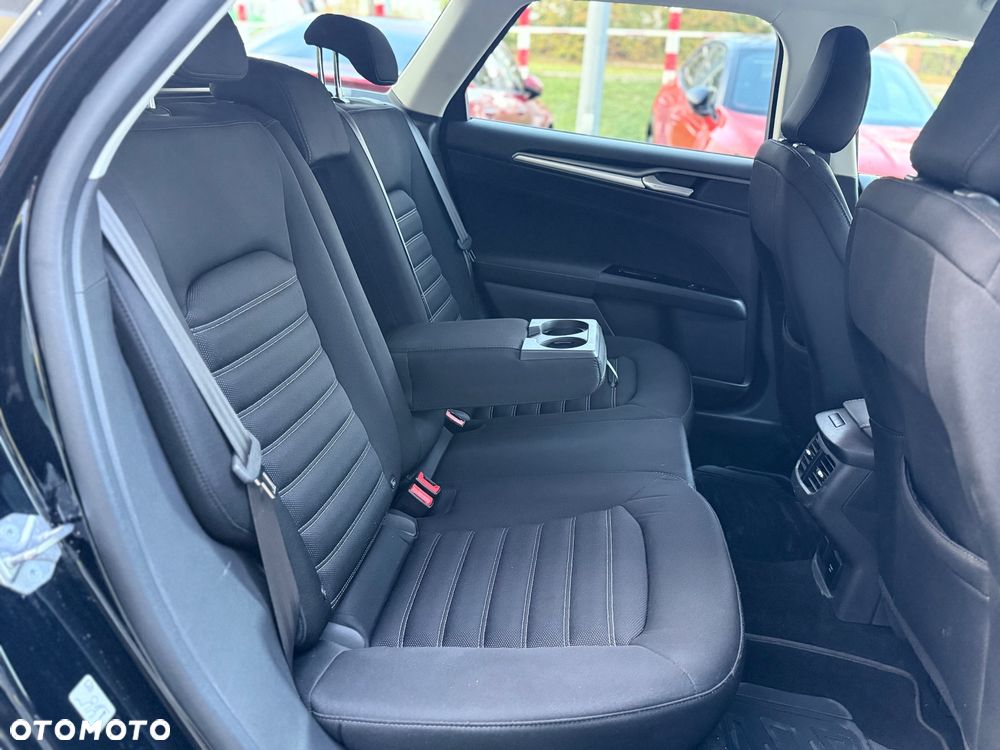 Ford Mondeo - 17