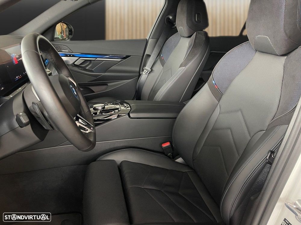 BMW i5 eDrive40 Pack Desportivo M - 8