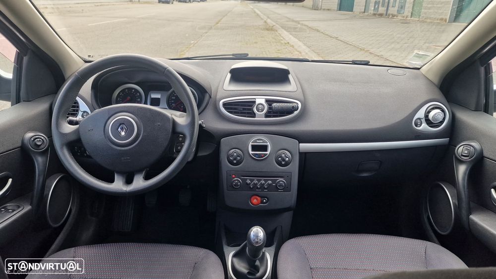 Renault Clio 1.2 TCE Dynamique S - 9