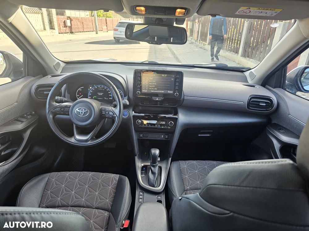 Toyota Yaris - 18