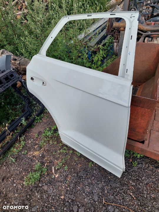 Drzwi prawy tyl VW T-roc - 2