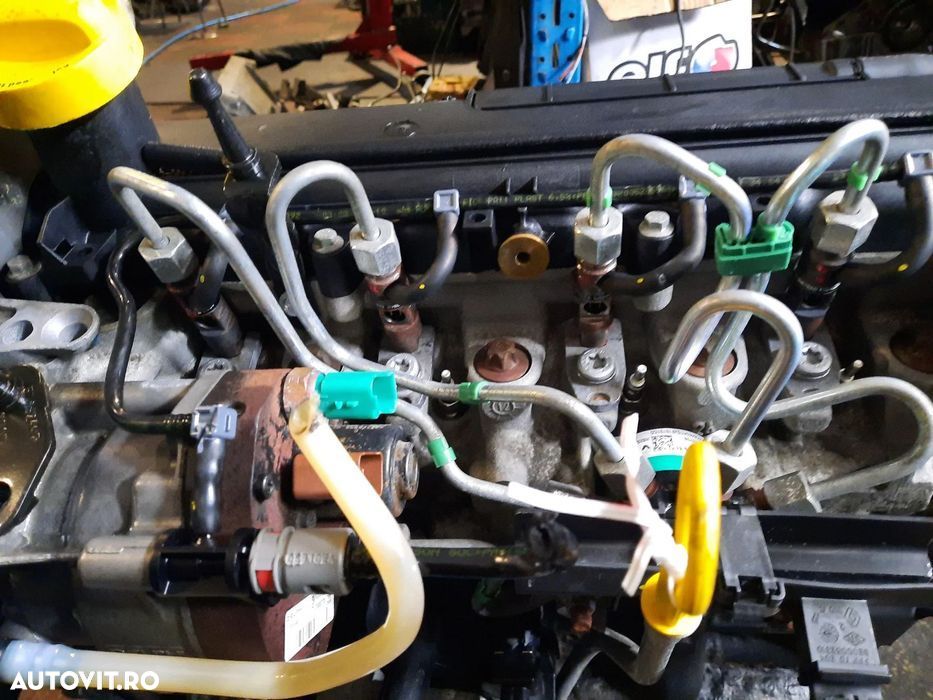 Injector injectoare dacia Logan mcv 1.5dci euro4 delphi dacia sandero - 2