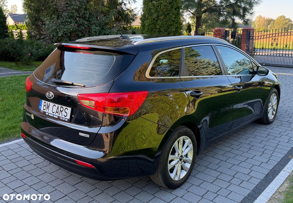 Kia Ceed 1.6 CRDi 136 ISG Dream Team Edition - 21