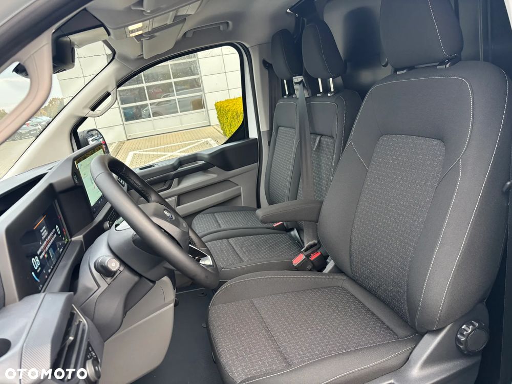 Ford Transit Custom - 13