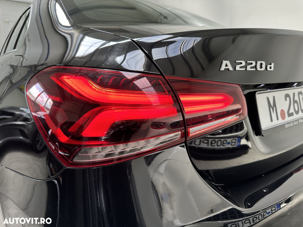 Mercedes-Benz A 220 d 8G-DCT AMG Line Advanced Plus - 25