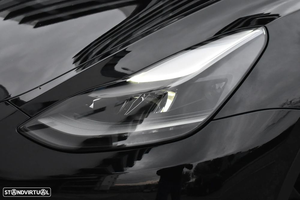 Tesla Model Y Performance Tração Integral - 18