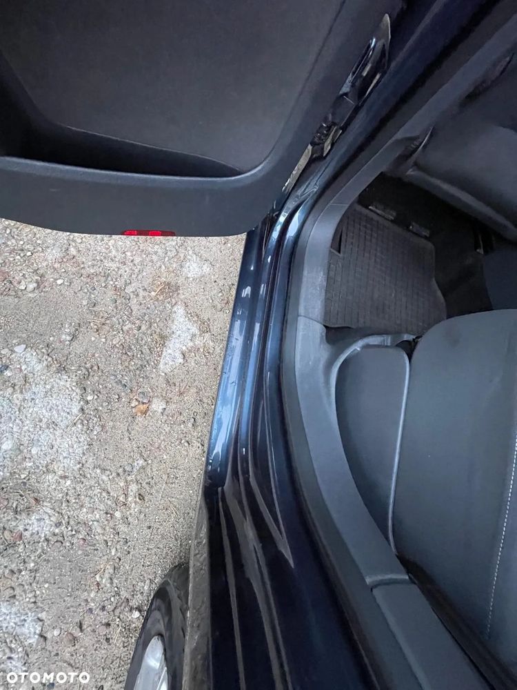 Volkswagen Golf - 17