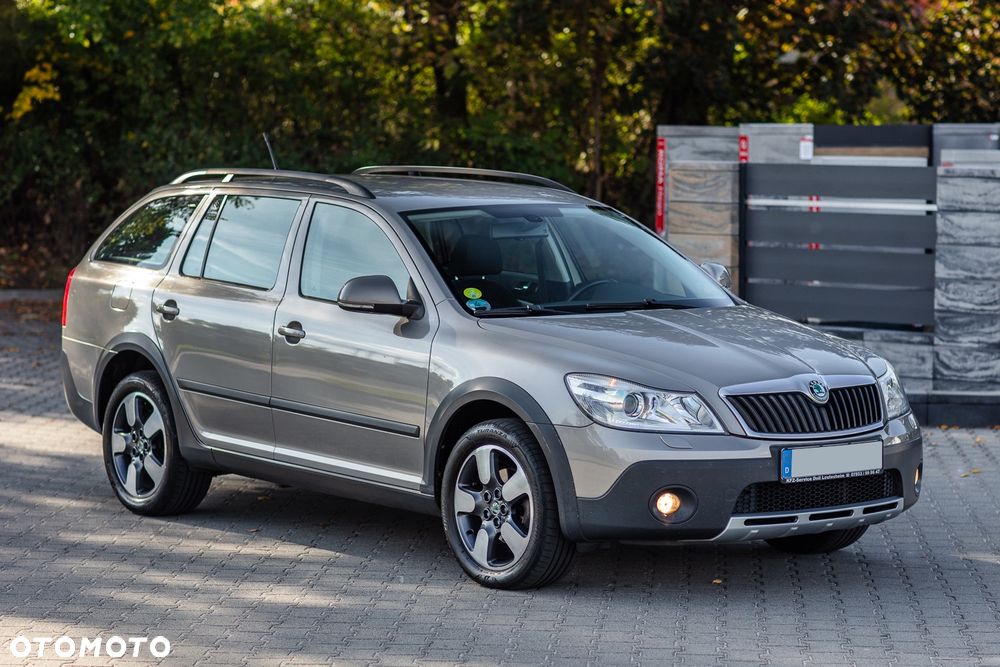 Skoda Octavia 2.0 TDI DPF 4x4 DSG Scout - 7
