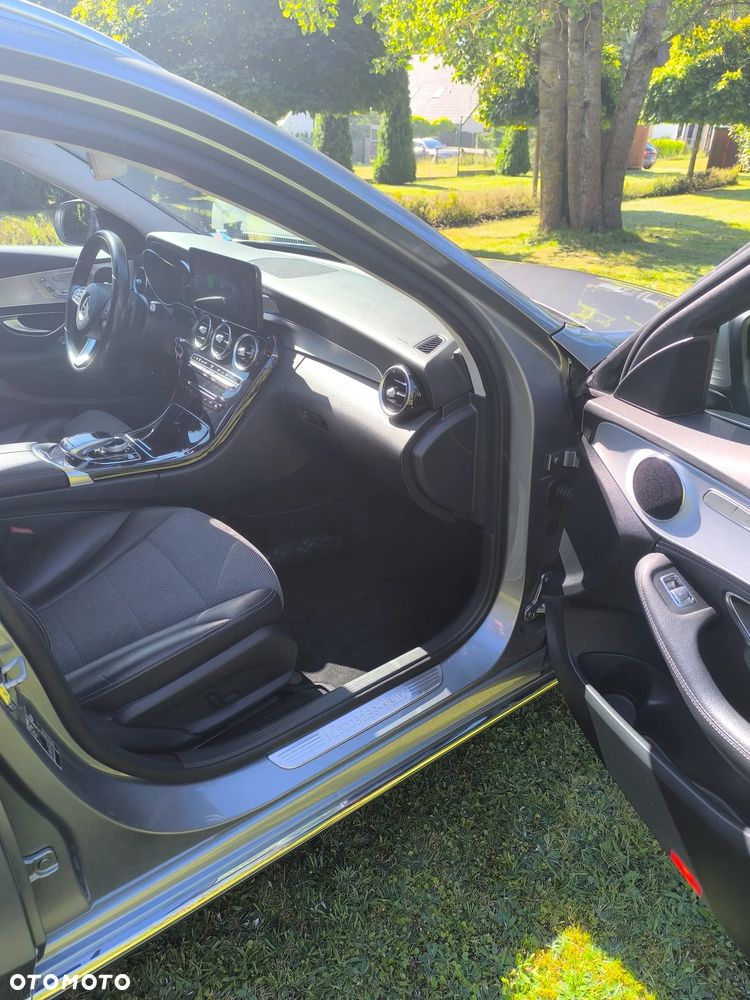 Mercedes-Benz Klasa C 250 7G-TRONIC - 14