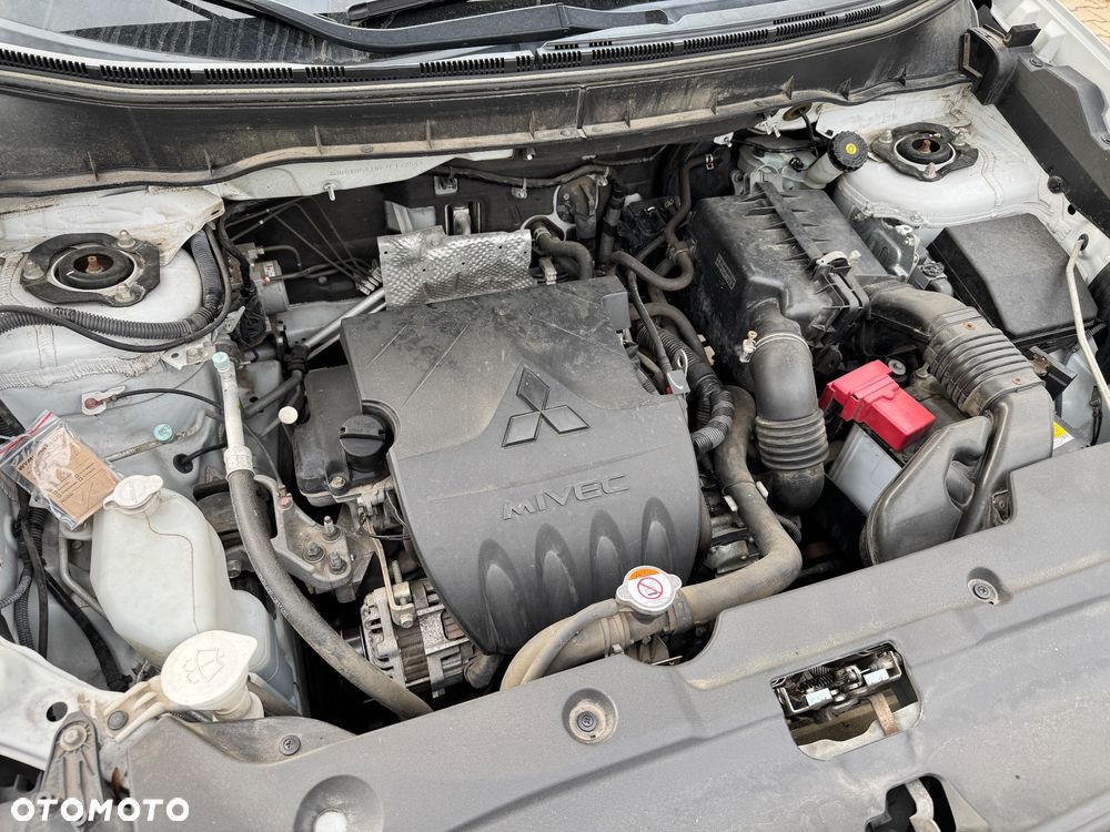 Mitsubishi ASX 1.6 Instyle - 12