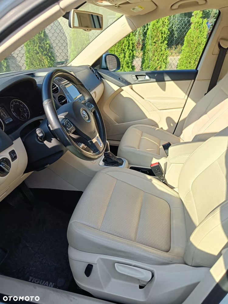 Volkswagen Tiguan - 16