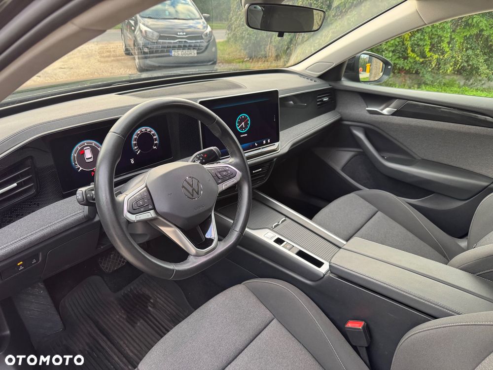 Volkswagen Passat - 20