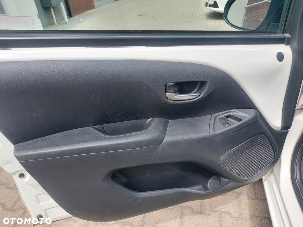 Toyota Aygo x-play - 20