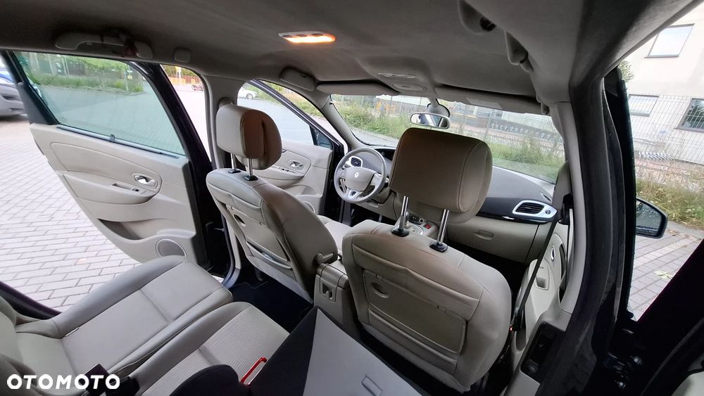 Renault Scenic 1.9 dCi Privilege Euro5 - 12