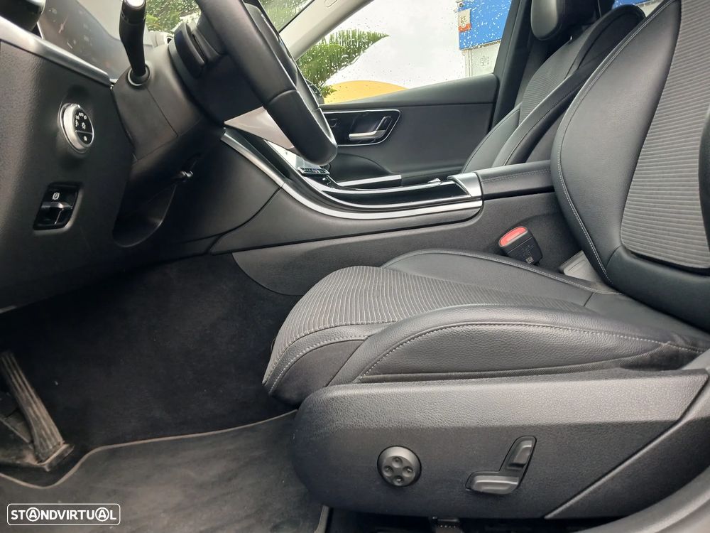 Mercedes-Benz C 300 e Avantgarde - 20