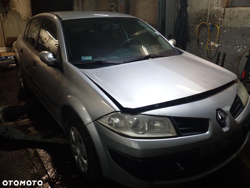 CZĘŚCI - Renault Megane II 1,6 16V 112KM K4M812 SEDAN LIFT 5b JH3143 lakier TED69 2008r. INDEX - 9886 - 1