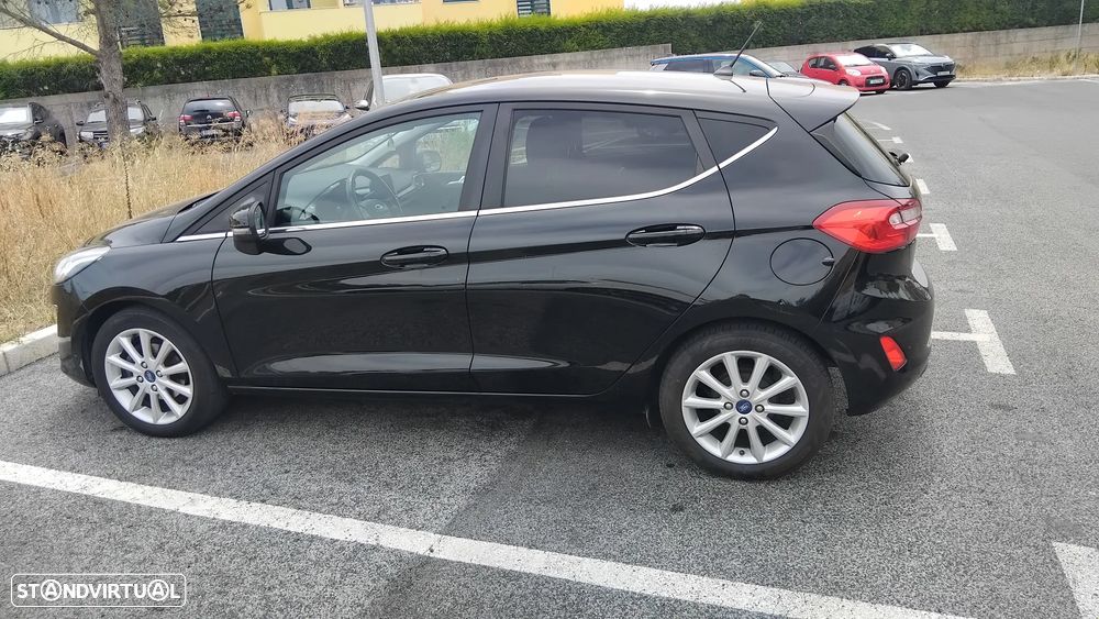 Ford Fiesta 1.0 EcoBoost Titanium - 5