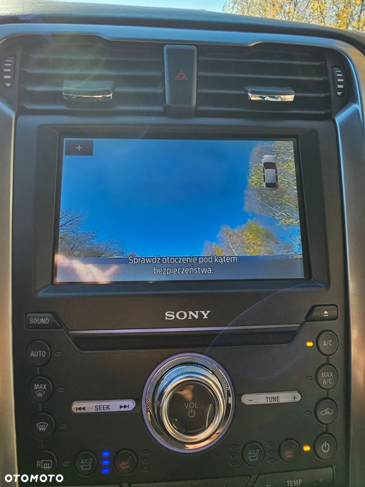 Ford Mondeo 2.0 Hybrid Vignale - 24