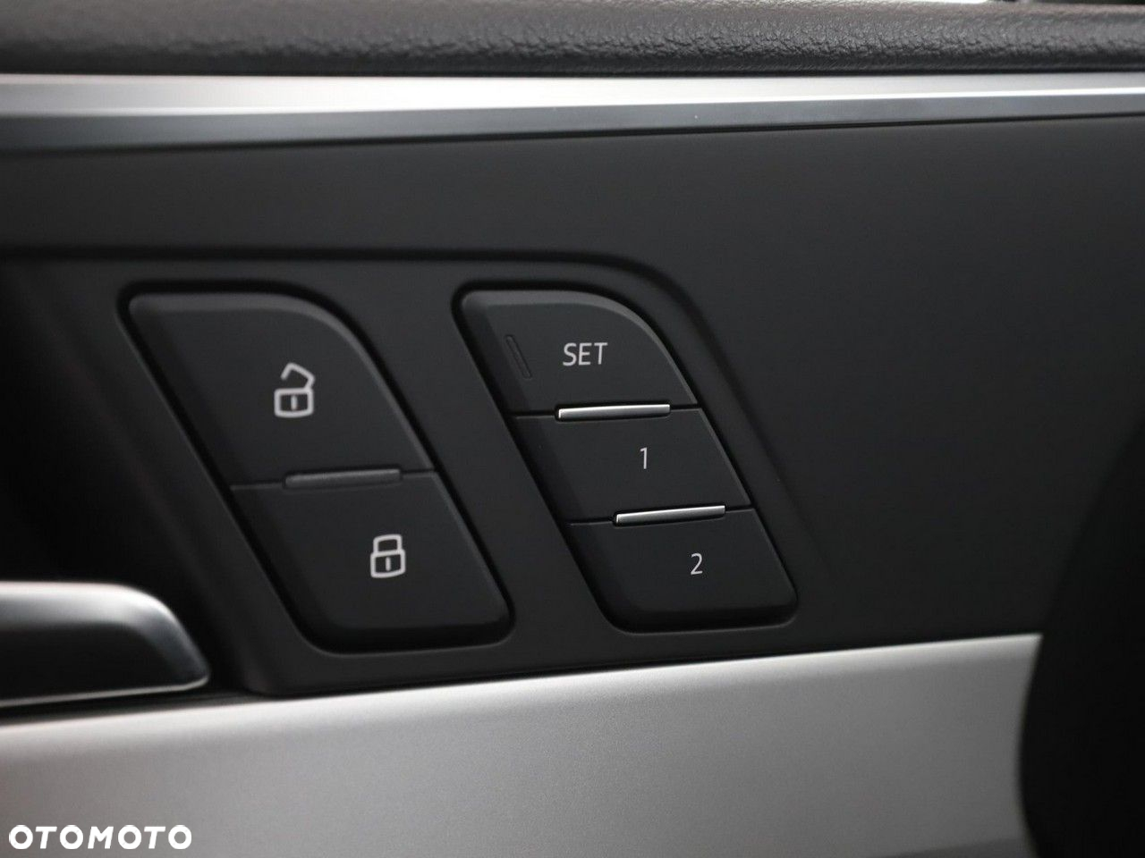 Audi A4 Allroad 2.0 TDI Quattro - 34
