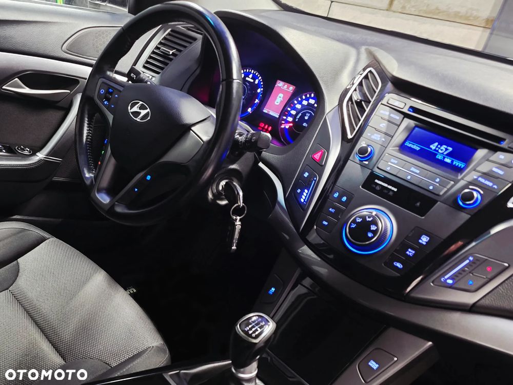 Hyundai i40 i40cw 1.6 Fifa World Cup Edition - 25