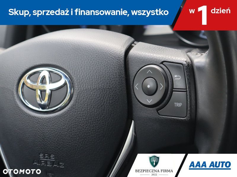 Toyota Auris - 17