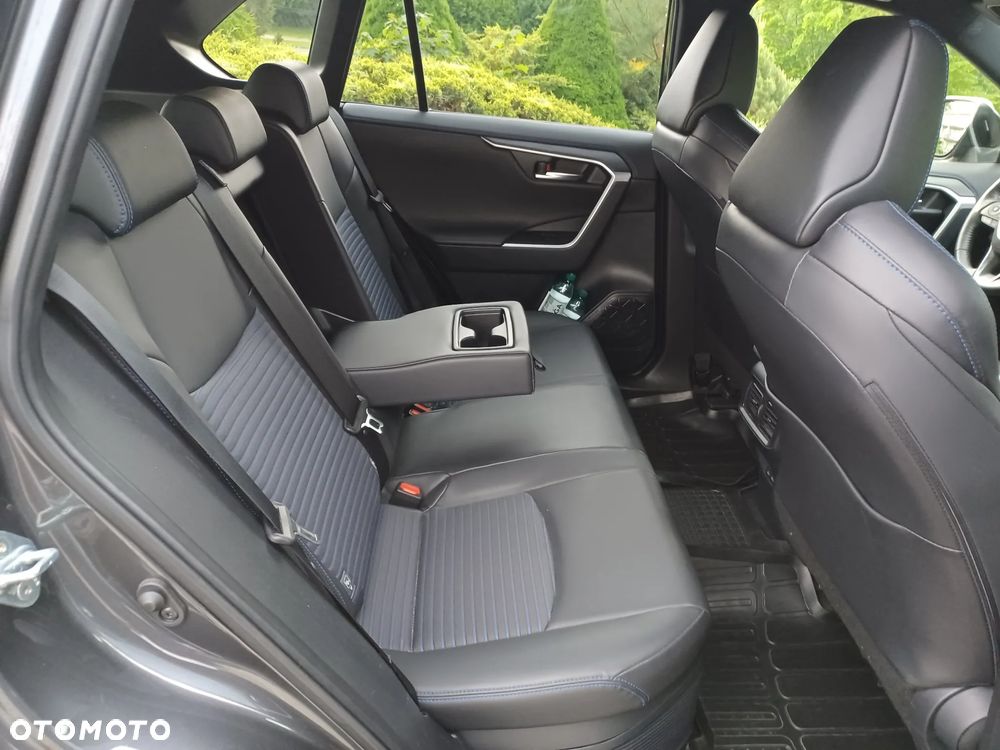 Toyota RAV4 - 22
