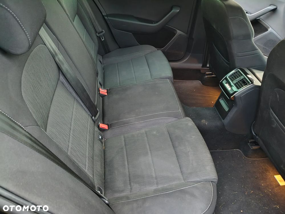 Skoda Superb 1.6 TDI Ambition - 8