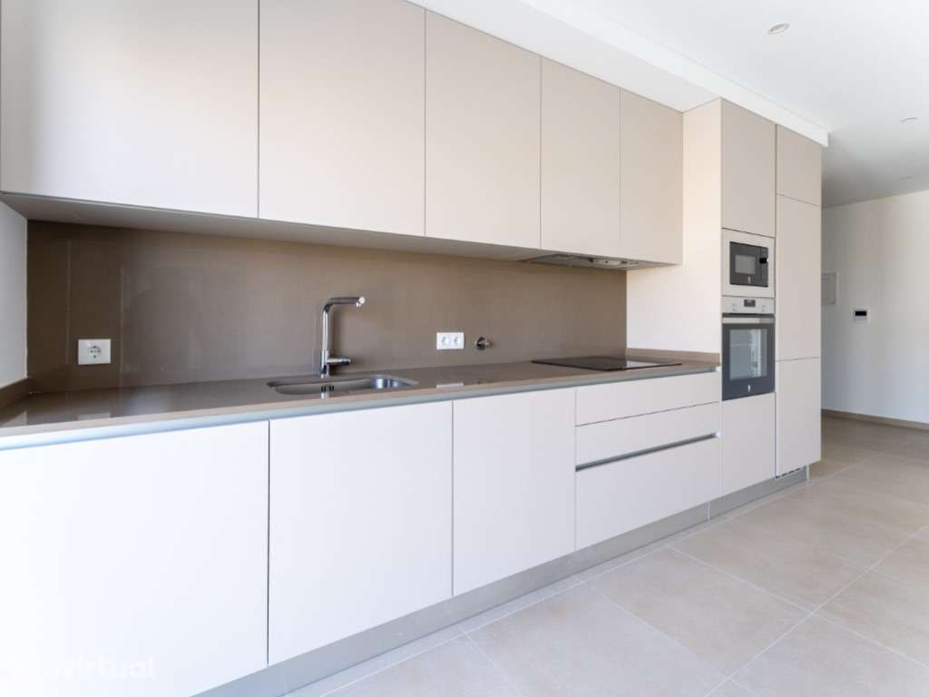 Apartamento T3 junto ao mercado- 200 mts da praia - Grande imagem: 4/63