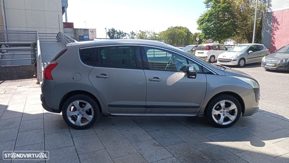Peugeot 3008 1.6 HDi Premium - 2