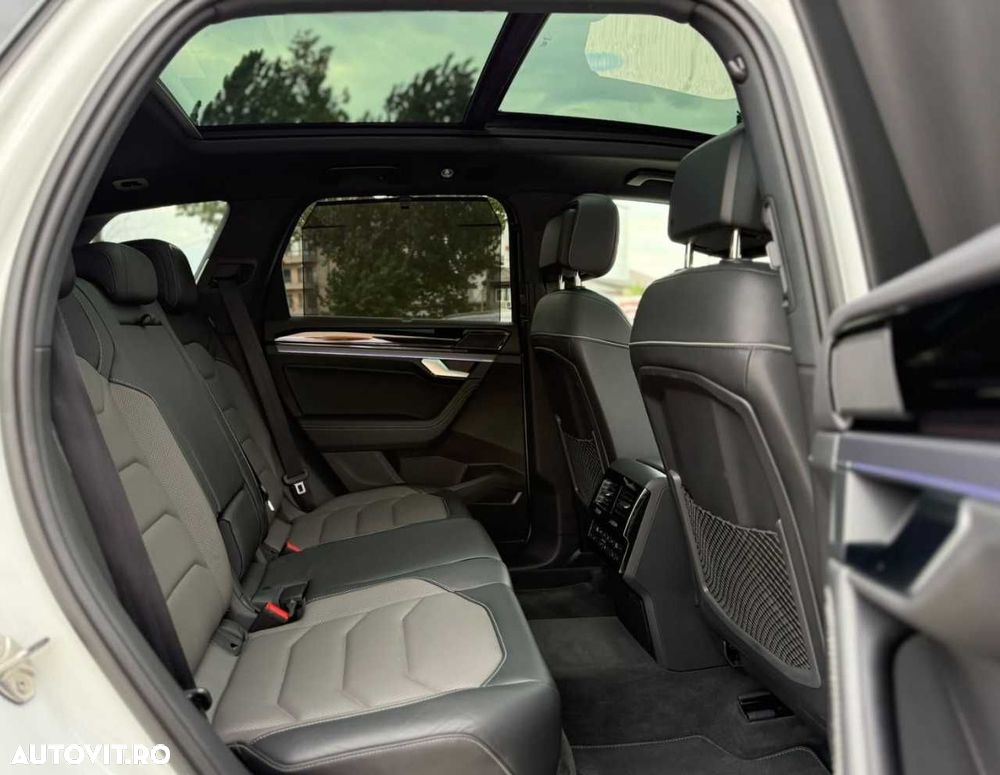 Volkswagen Touareg 3.0 V6 TDI SCR 4Motion Automatik R-Line - 21