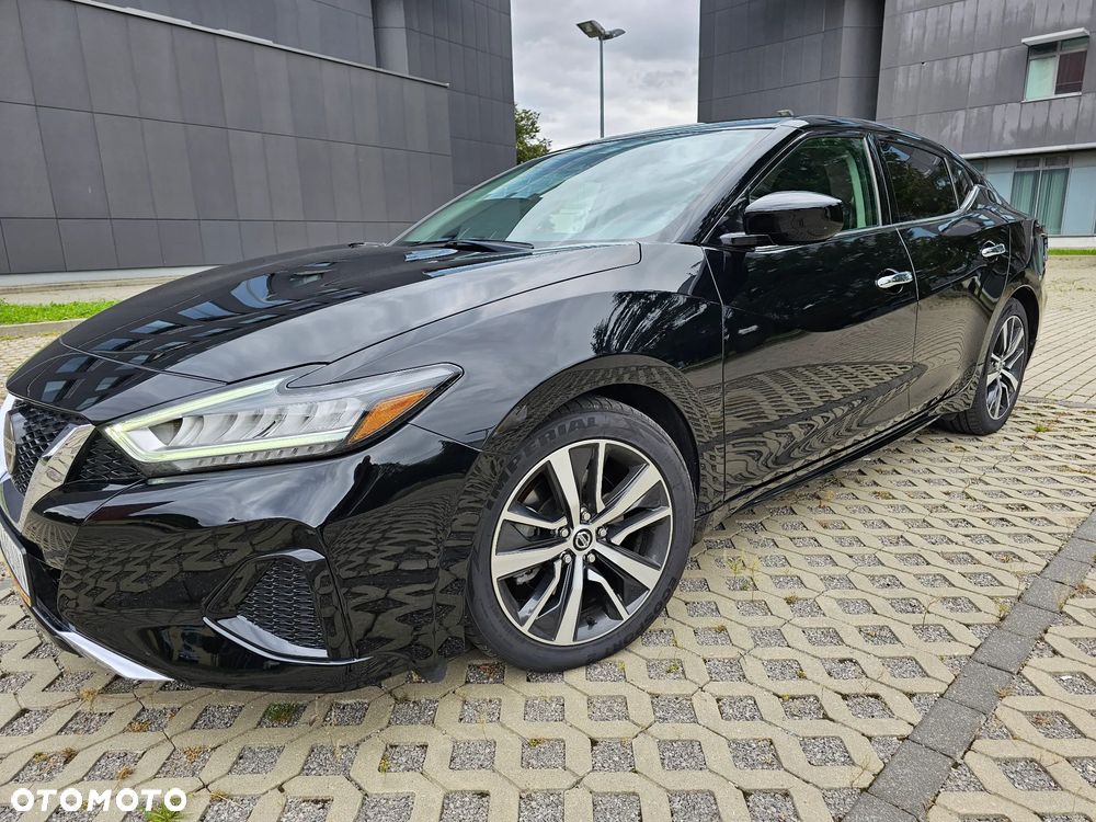 Nissan Maxima - 3