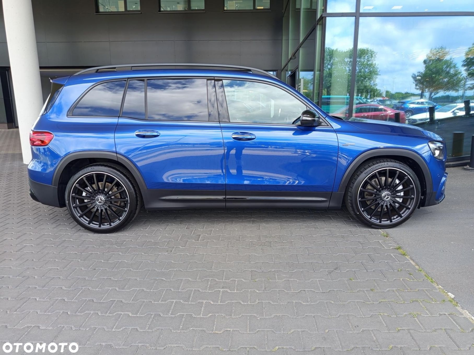 Mercedes-Benz GLB - 4