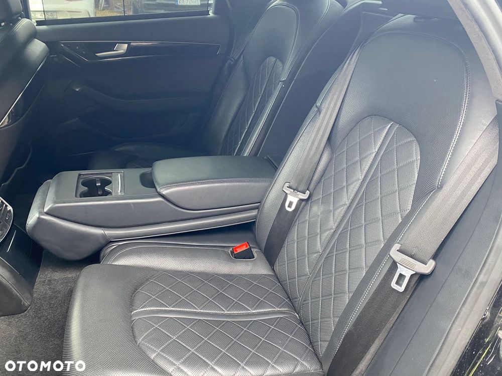 Audi A8 3.0 TDI DPF clean quattro tiptronic - 35