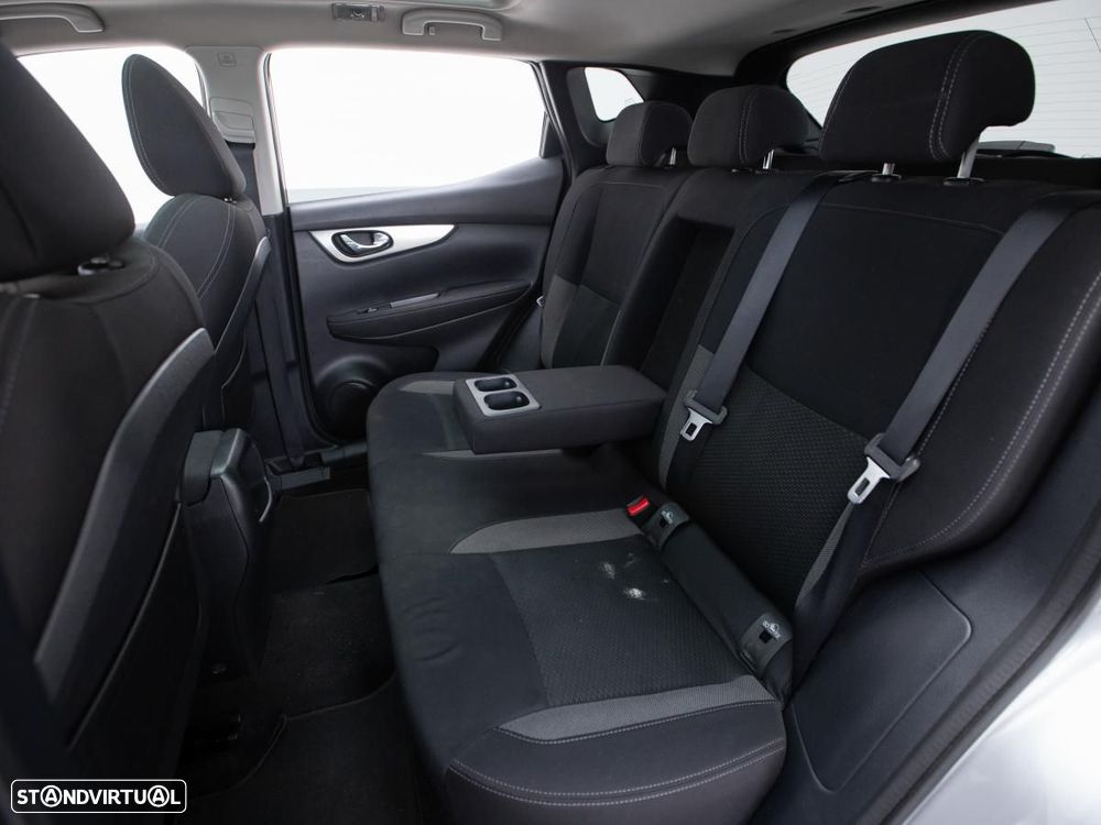 Nissan Qashqai 1.5 dCi N-Connecta Business - 10