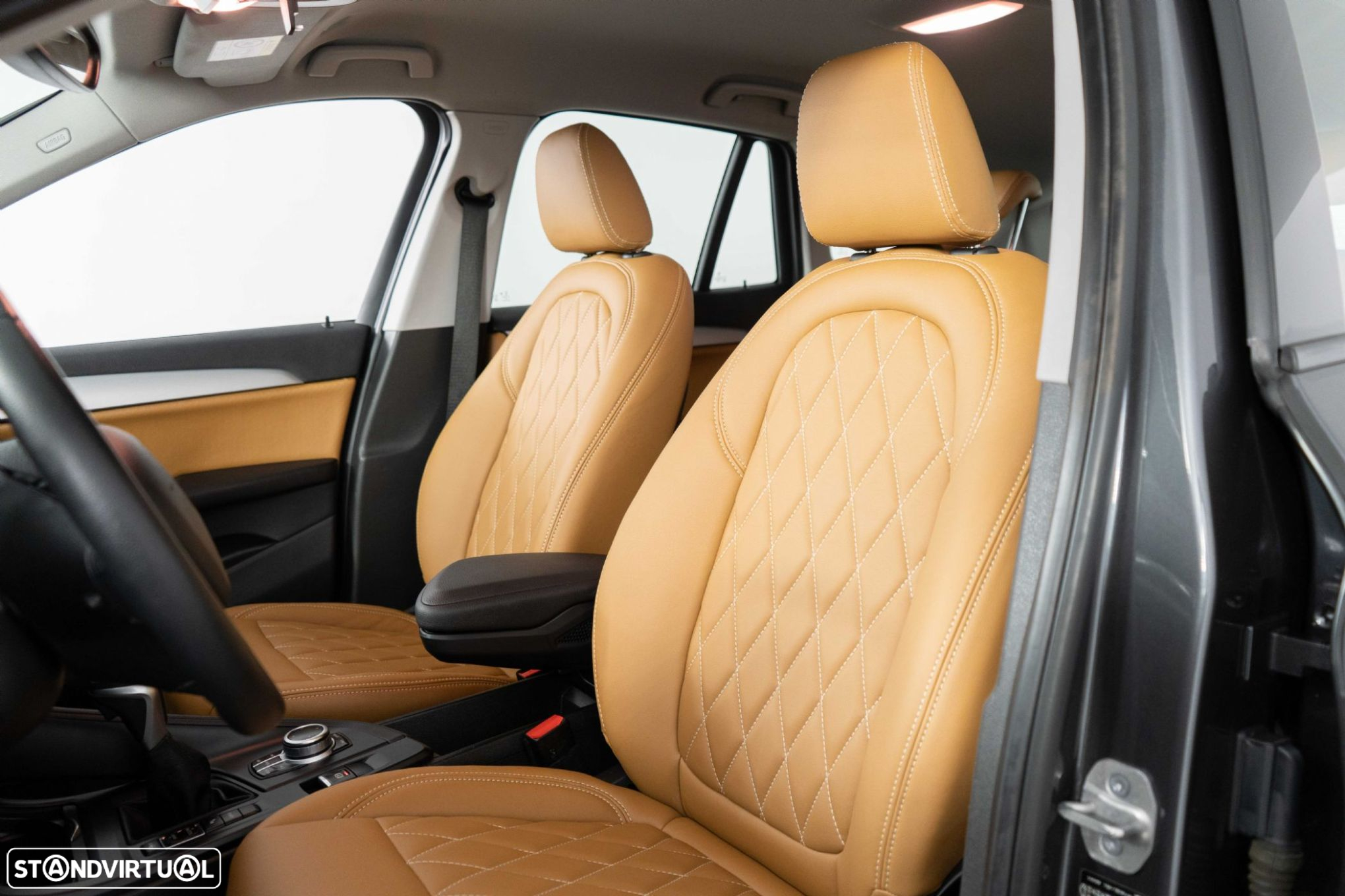 BMW X1 25 e xDrive Corporate Edition - 8