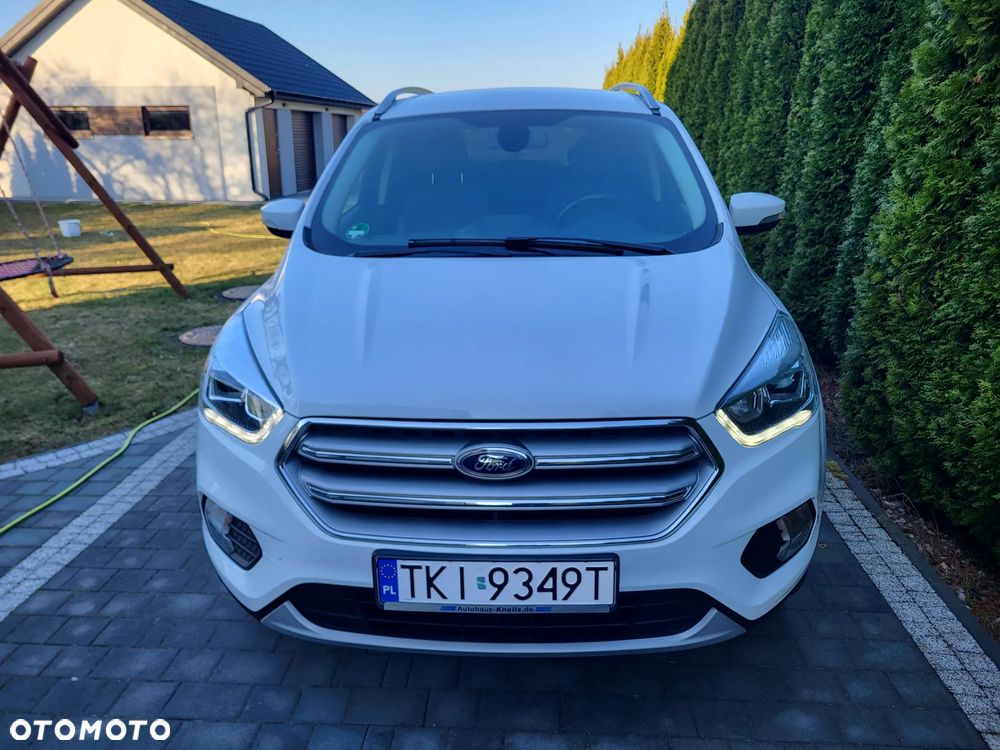 Ford Kuga 1.5 EcoBoost 2x4 Titanium - 2