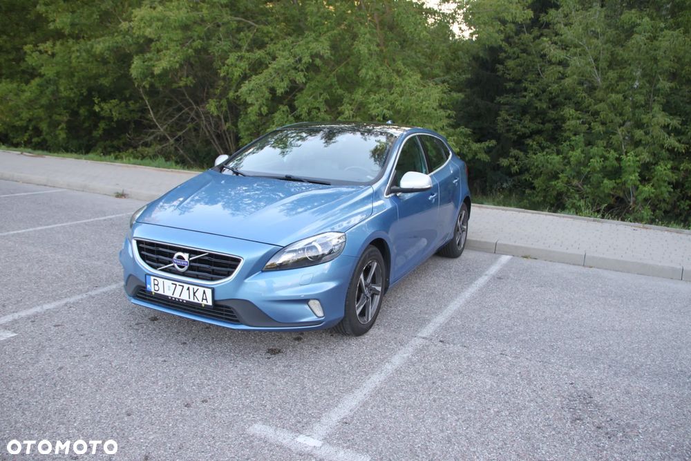 Volvo V40 D2 Drive-E R-Design Momentum - 2