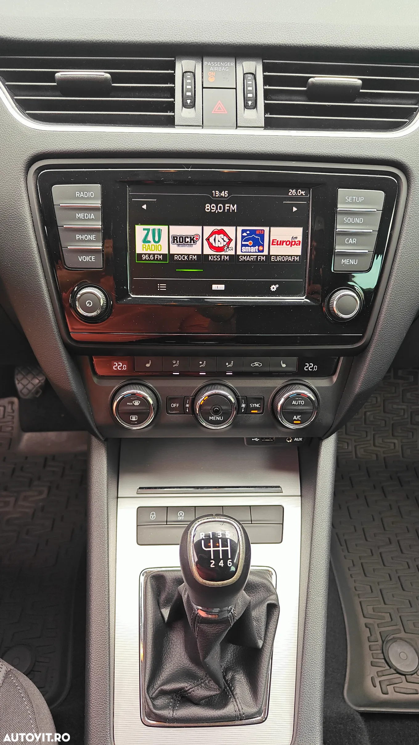 Skoda Octavia 2.0 TDI ELEGANCE - 5