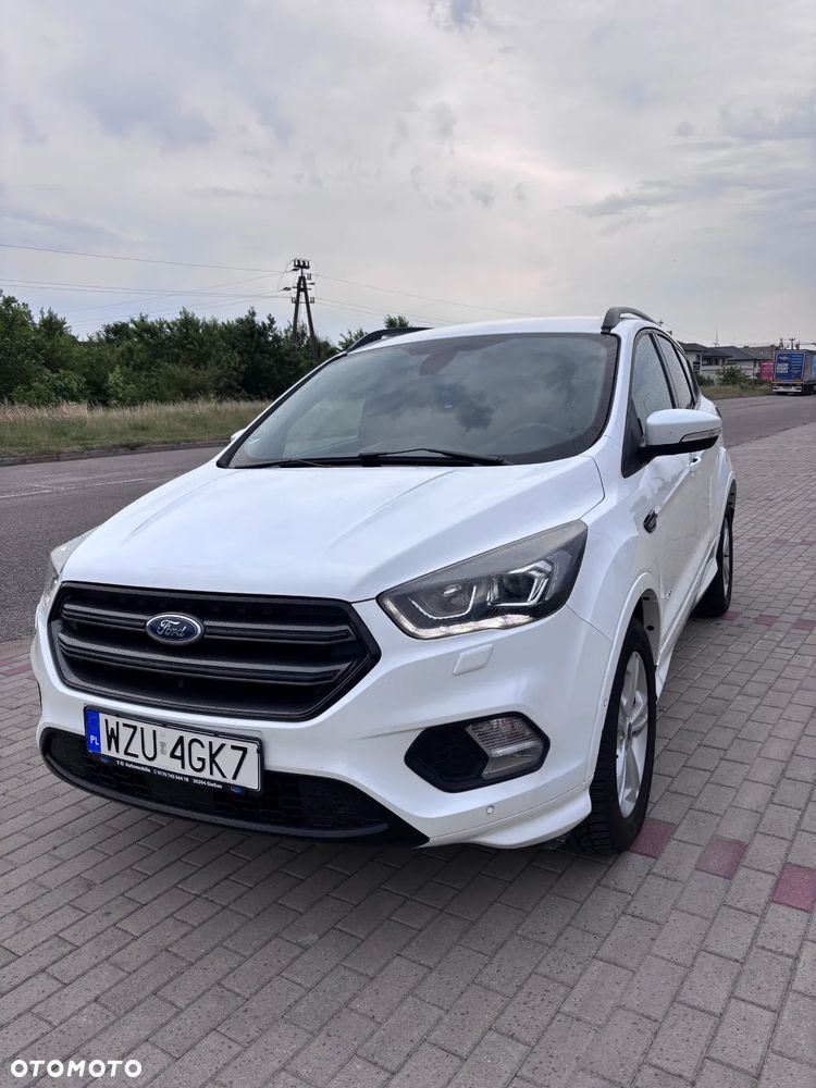 Ford Kuga 1.5 EcoBoost 4x4 ST-Line - 1