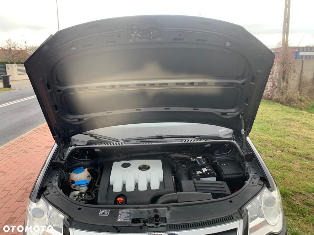 Volkswagen Touran 2.0 TDI DPF Comfortline - 20