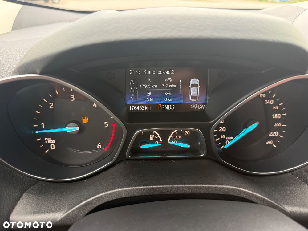 Ford Kuga 2.0 TDCi 4x4 Titanium - 27