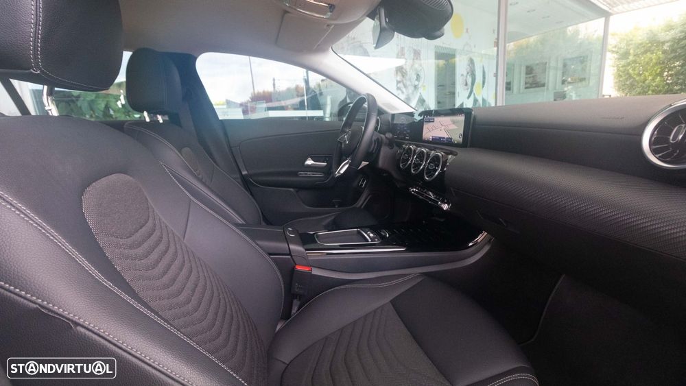 Mercedes-Benz CLA 250 e Shooting Brake Progressive - 11