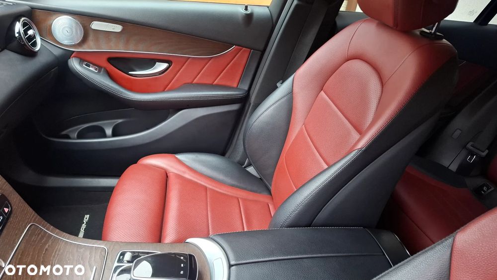 Mercedes-Benz GLC 250 4Matic 9G-TRONIC AMG Line - 18