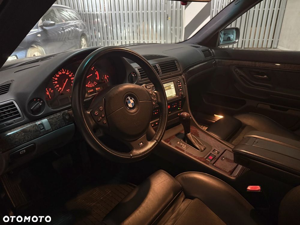 BMW Seria 7 - 17
