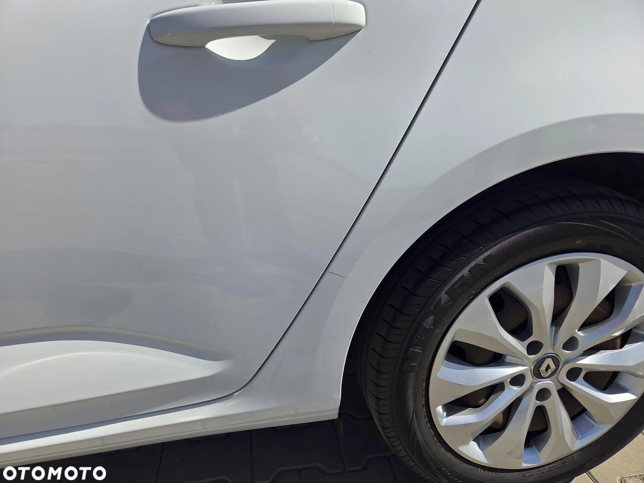Renault Megane 1.6 SCe Life - 3