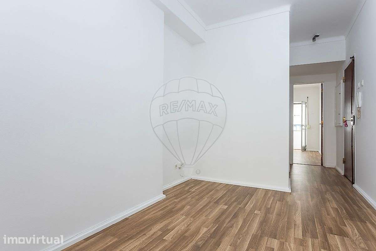 Apartamento T1 para venda - Grande imagem: 2/19