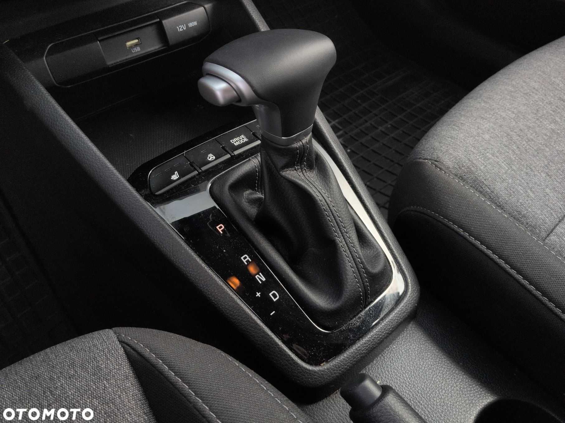 Kia Stonic - 14