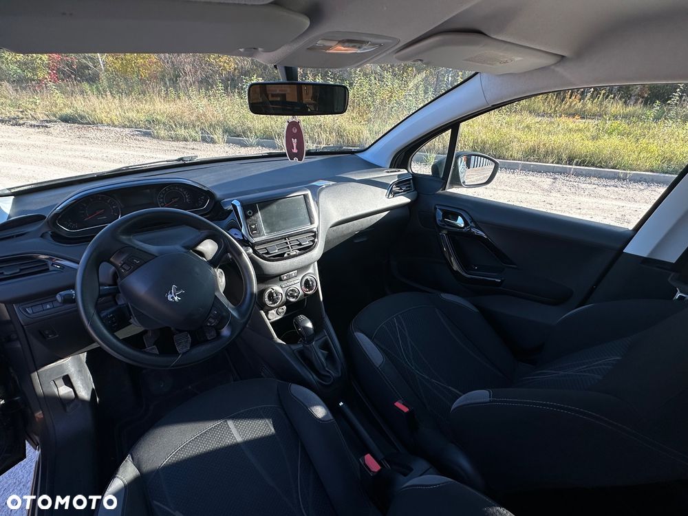 Peugeot 208 1.2 PureTech Active - 15